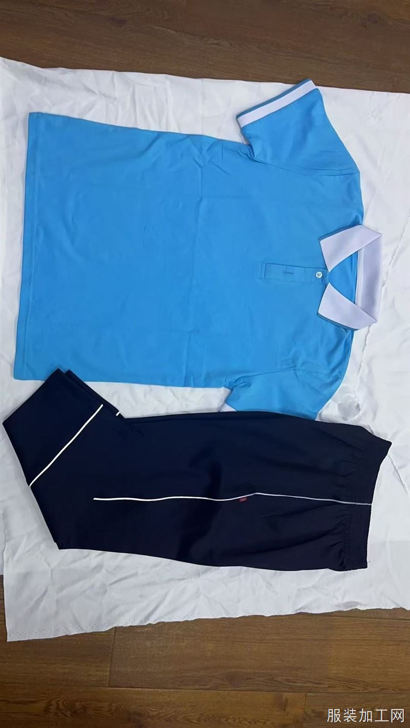 承接各类服装，校服.T恤.POLO衫.内胆.裤子